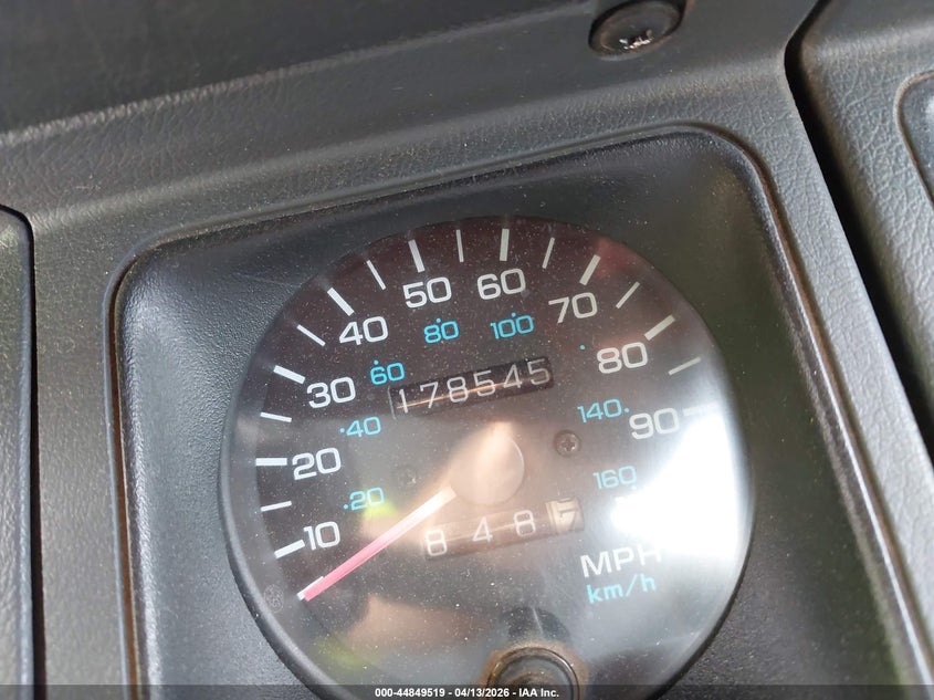 1994 Jeep Wrangler / Yj Sahara VIN: 1J4FY49S8RP417749 Lot: 44849519