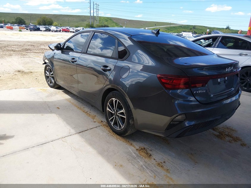 2022 Kia Forte Lxs