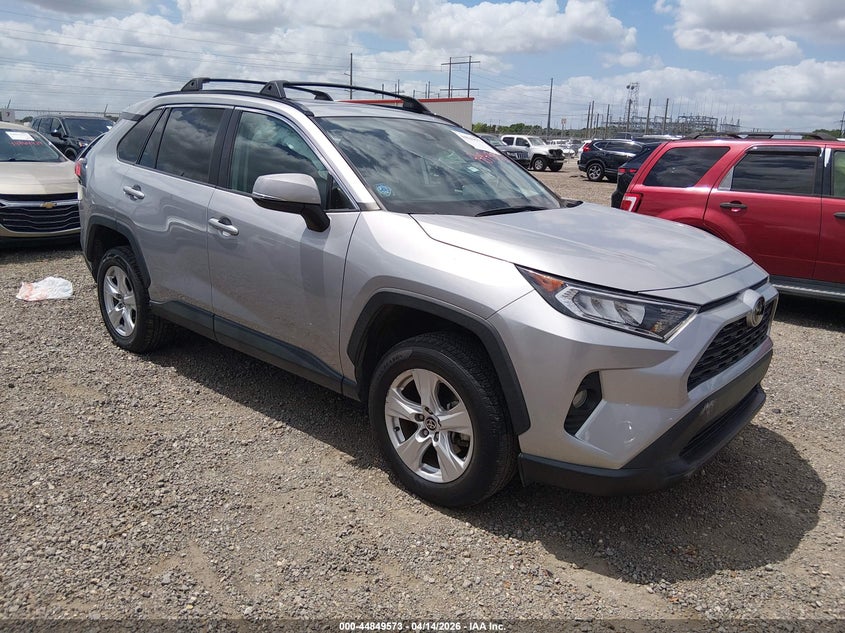 2021 TOYOTA RAV4 XLE