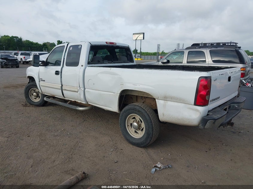 2006 CHEVROLET SILVERADO 2500HD auction photo 3