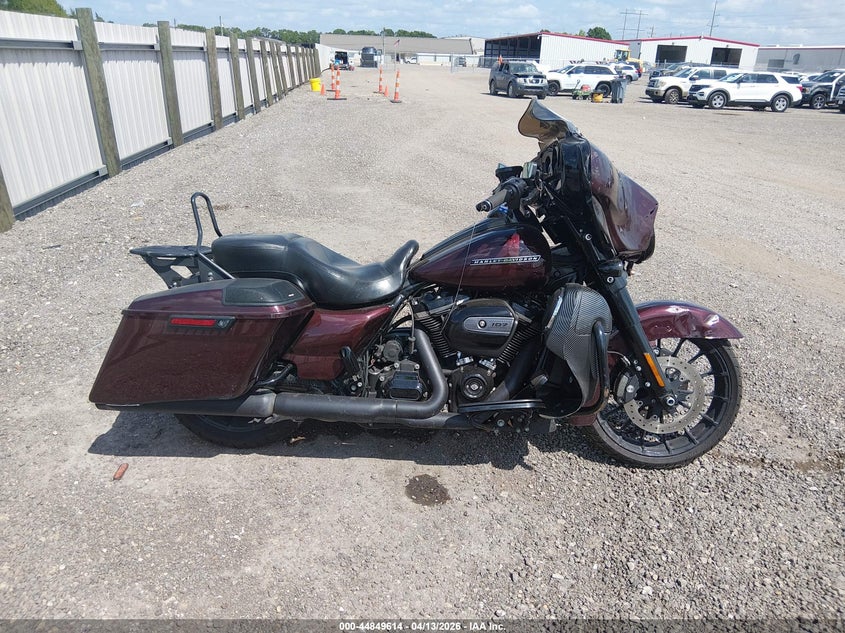 2018 Harley-Davidson Flhxs Street Glide Special VIN: 1HD1KRC14JB621835 Lot: 44849614