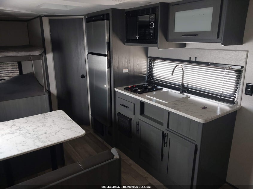 2022 DUTCHMAN TRAVEL TRAILER (VIN: 4YDTATH11N8920122