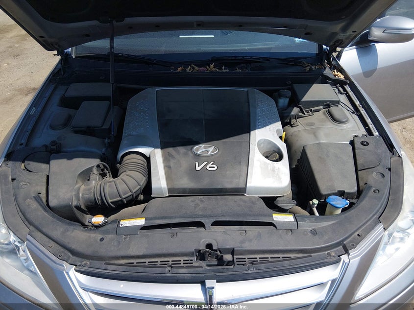 2009 Hyundai Genesis 3.8 VIN: KMHGC46E49U043581 Lot: 44849700