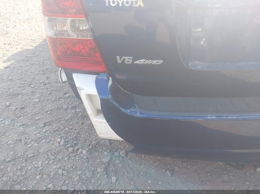 2004 Toyota Highlander V6 VIN: JTEEP21A740002771 Lot: 44849719