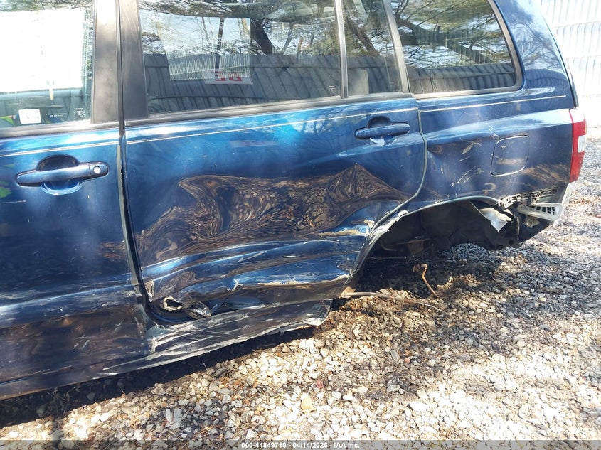 2004 Toyota Highlander V6 VIN: JTEEP21A740002771 Lot: 44849719