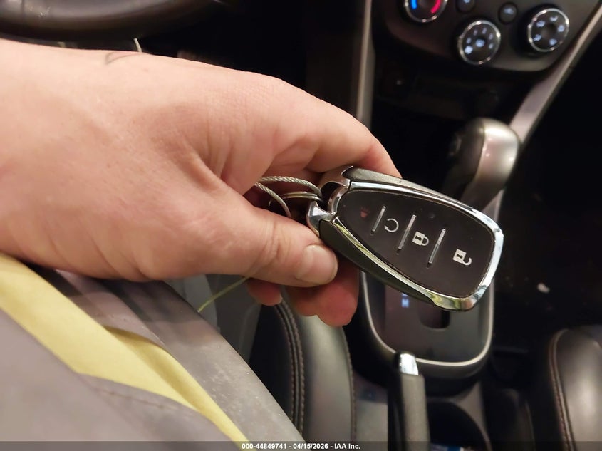 2020 Chevrolet Trax Fwd Lt VIN: KL7CJLSB6LB005770 Lot: 44849741