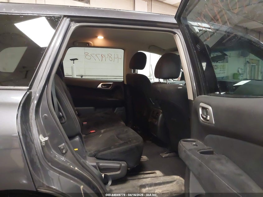 2014 Nissan Pathfinder 3.5 S grey Lot 111044849778 Vin 5N1AR2MM3EC708618