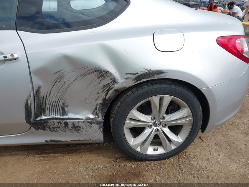 2010 Hyundai Genesis 2.0T/2.0T Premium/2.0T R-Spec/2.0T Track VIN: KMHHT6KD8AM010214 Lot: 44849810