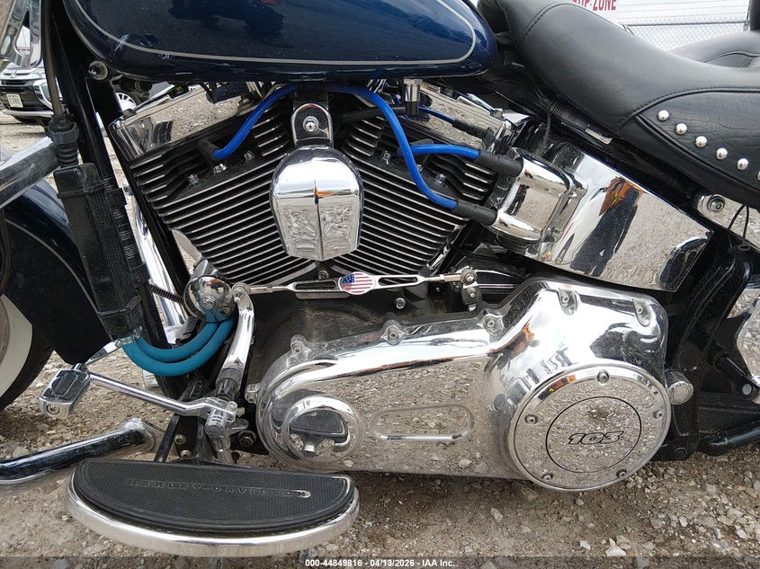 2012 Harley-Davidson Flstc Heritage Softail Classic VIN: 1HD1BWV17CB039551 Lot: 44849816