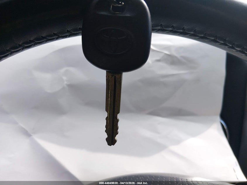 2005 Toyota Matrix Xr VIN: 2T1KR32E45C492411 Lot: 44849839