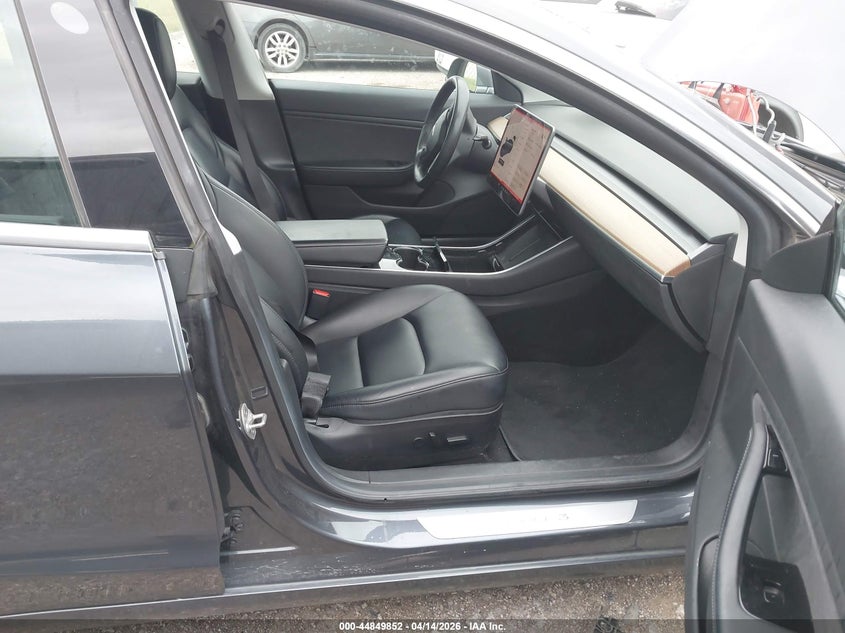 2019 Tesla Model 3 Long Range/Performance