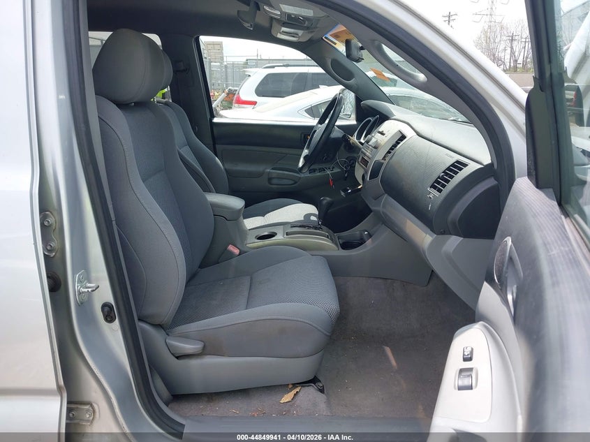 2006 Toyota Tacoma Base V6