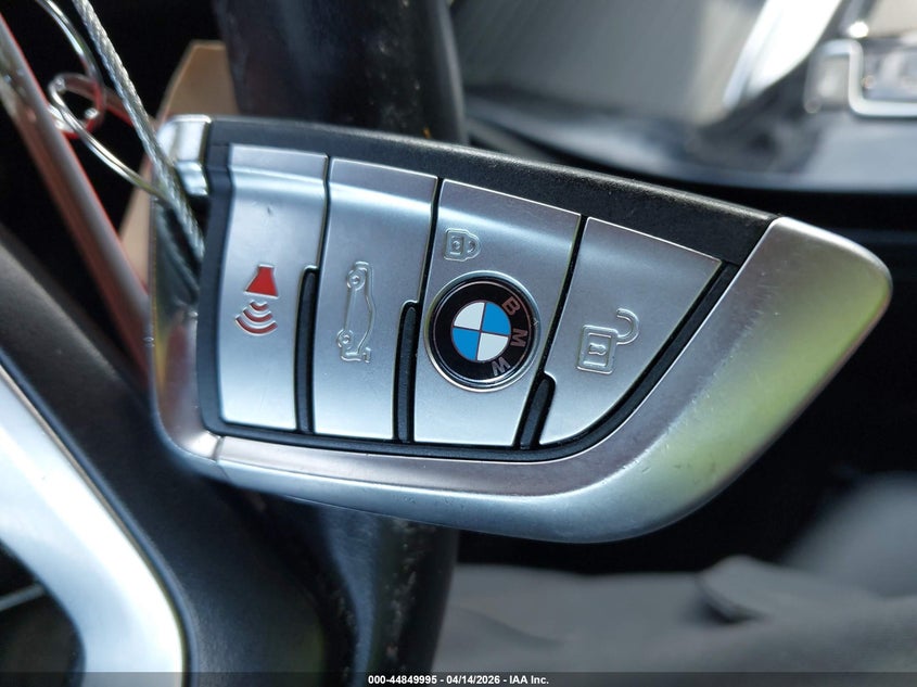 2019 BMW X4 xDrive30I VIN: 5UXUJ3C51KLG55827 Lot: 44849995