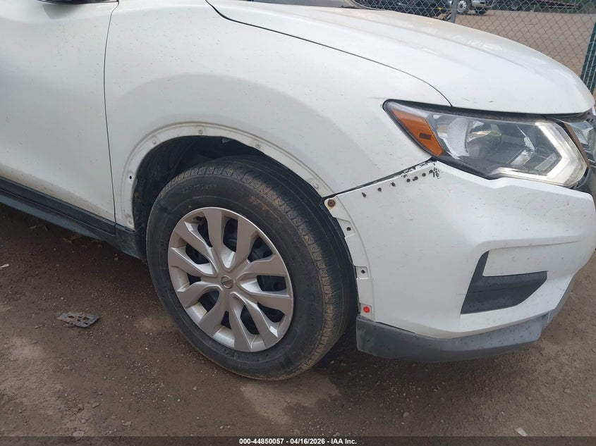 2017 Nissan Rogue 2.5 S silver Lot 111044850057 Vin KNMAT2MV8HP552295