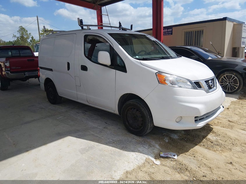 2017 NISSAN NV200 SV