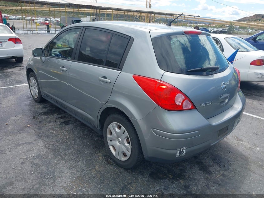 2011 Nissan Versa 1.8S