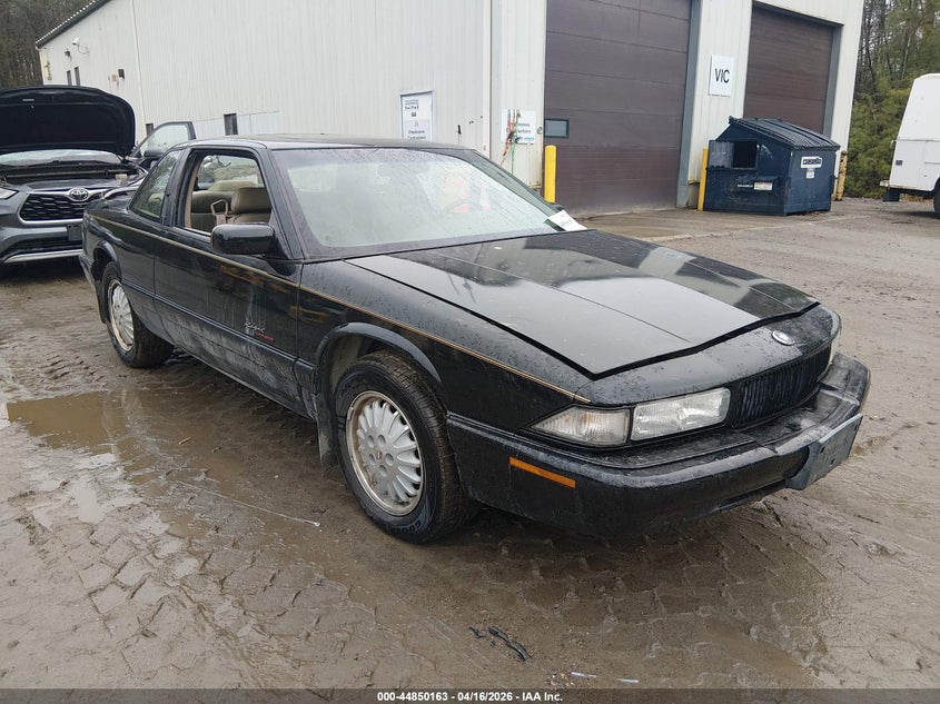 1996 Buick Regal Custom/Gran Sport