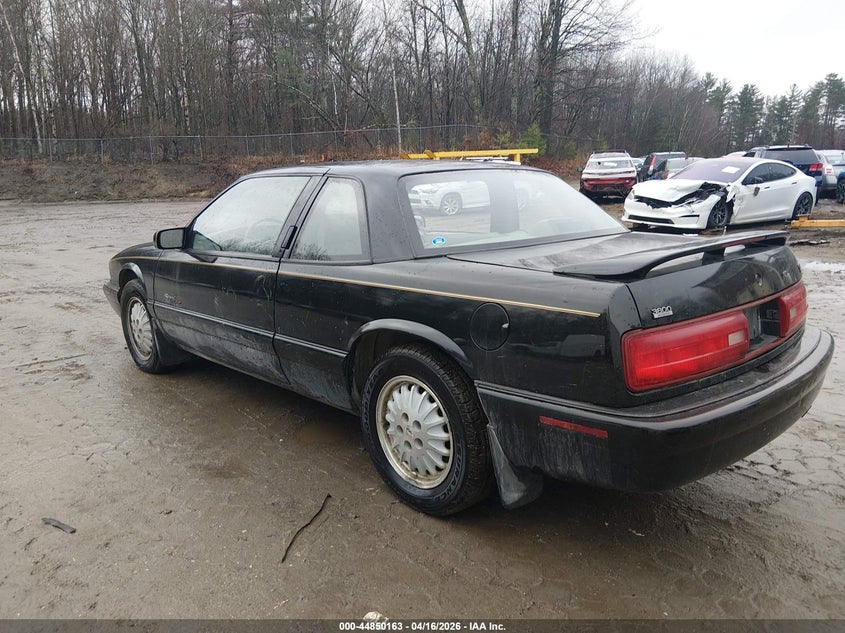 1996 Buick Regal Custom/Gran Sport