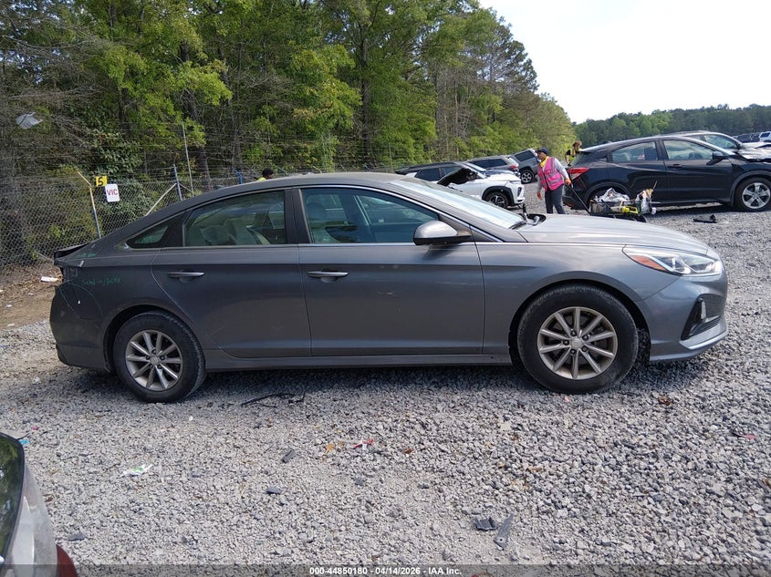 2019 Hyundai Sonata 2.4 Se silver Lot 111044850180 Vin 5NPE24AF7KH798044
