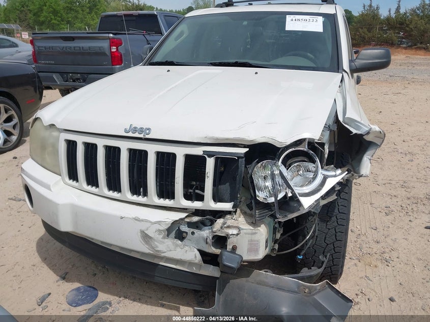 2005 Jeep Grand Cherokee Laredo VIN: 1J8GS48K65C621392 Lot: 44850222