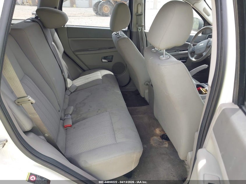 2005 Jeep Grand Cherokee Laredo VIN: 1J8GS48K65C621392 Lot: 44850222