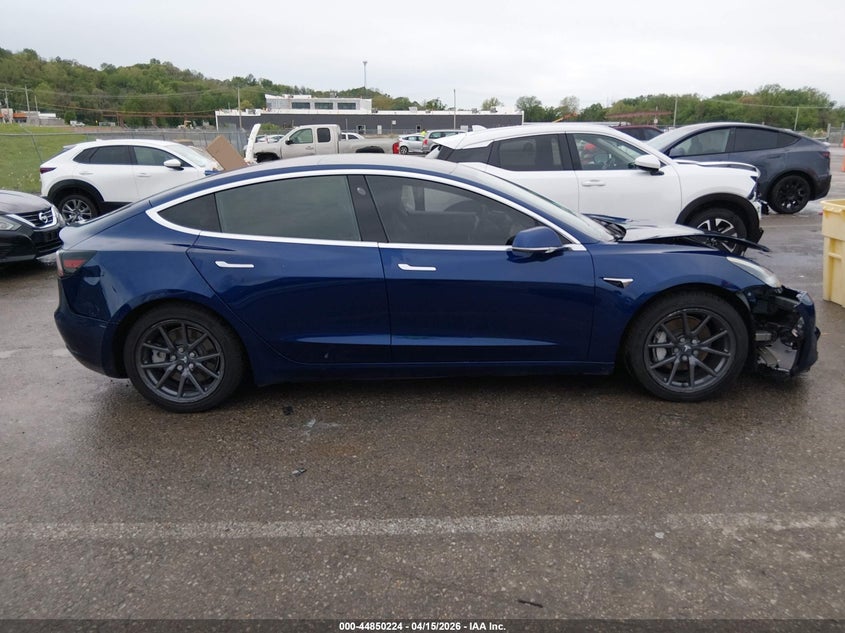 2018 Tesla Model 3 Long Range/Mid Range VIN: 5YJ3E1EA0JF037123 Lot: 44850224