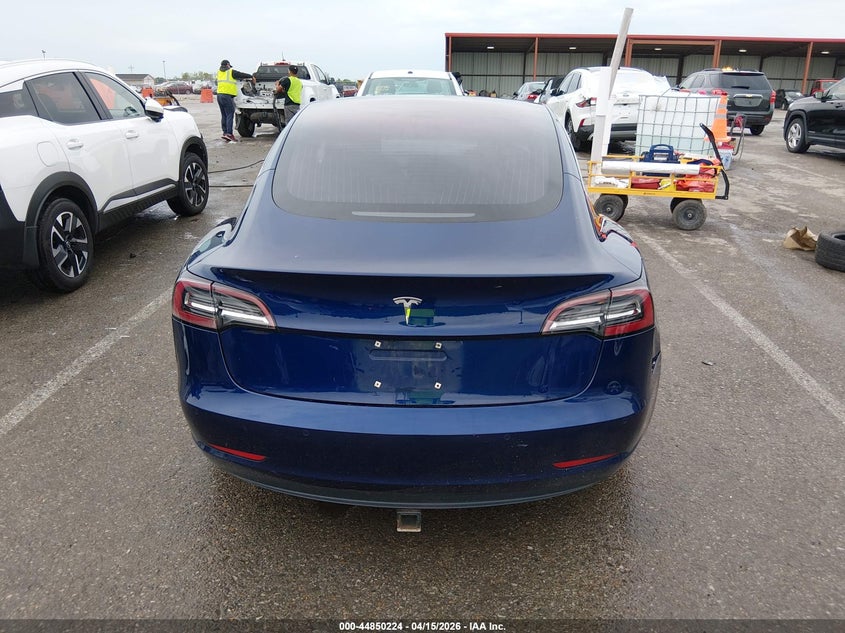 2018 Tesla Model 3 Long Range/Mid Range VIN: 5YJ3E1EA0JF037123 Lot: 44850224