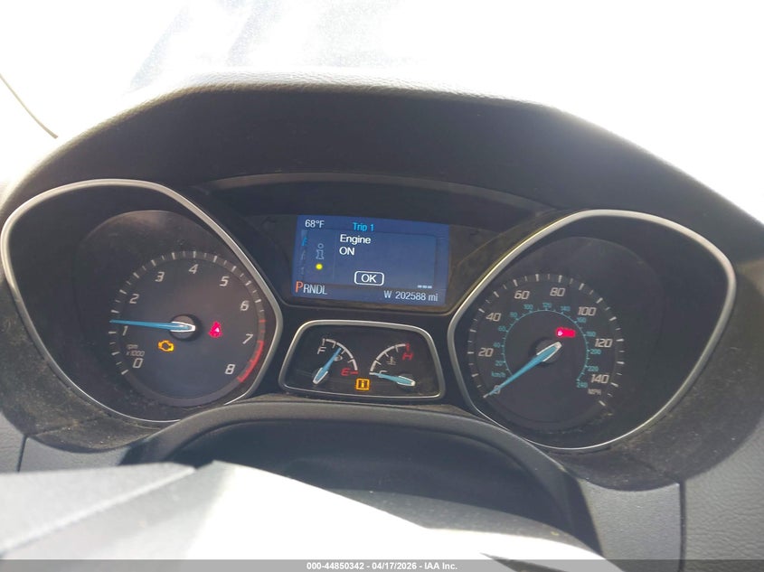1FADP3K21EL350925 2014 Ford Focus 2.0 Se black
