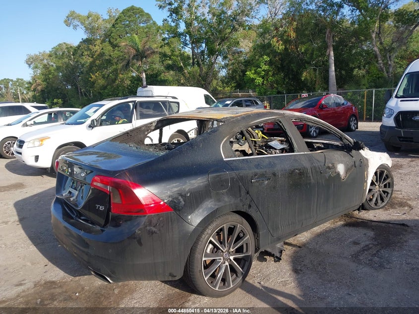 2016 Volvo S60 T5 Drive-E Premier VIN: YV126MFK1G2407082 Lot: 44850415