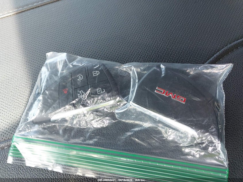 2025 GMC Sierra 1500 4Wd Short Box Slt VIN: 3GTUUDE86SG157381 Lot: 44850421