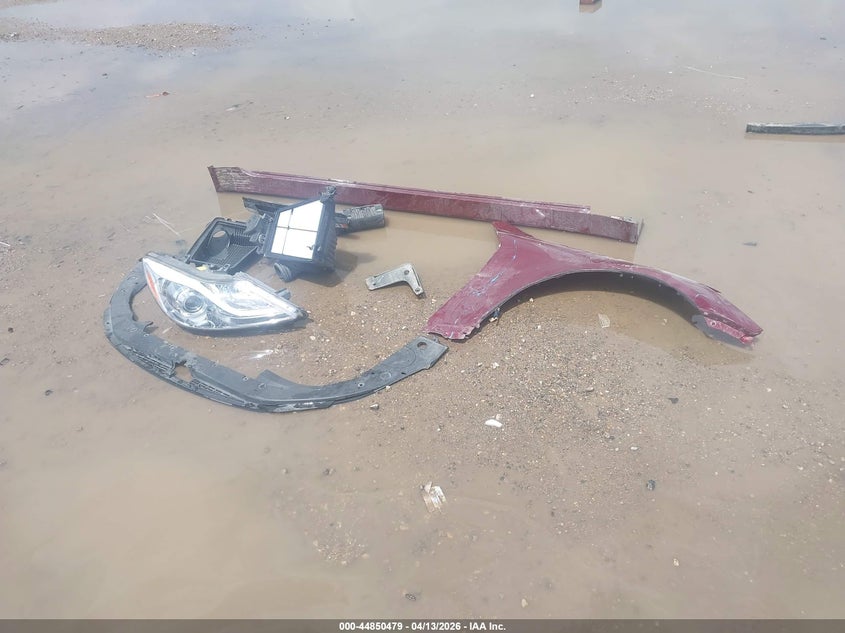 2012 Hyundai Genesis 3.8 VIN: KMHGC4DD8CU194828 Lot: 44850479