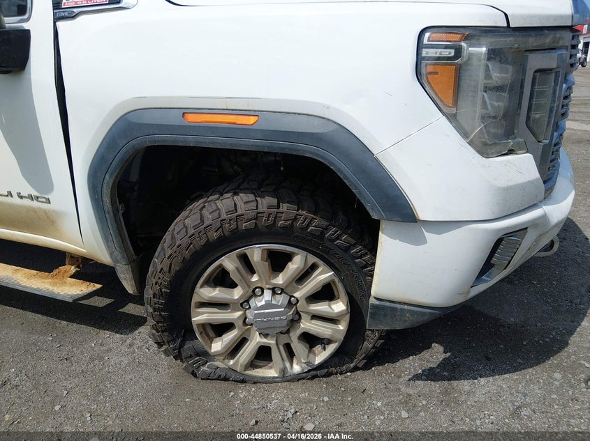2021 Gmc SIERRA 2500Hd 4Wd Standard Bed Denali white Lot 111044850537 Vin 1GT49REY2MF129063