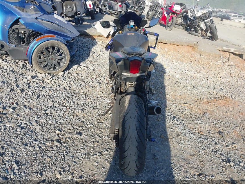 2024 YAMAHA YZFR7 auction photo 6