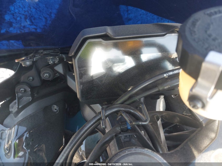 2024 YAMAHA YZFR7 auction photo 7