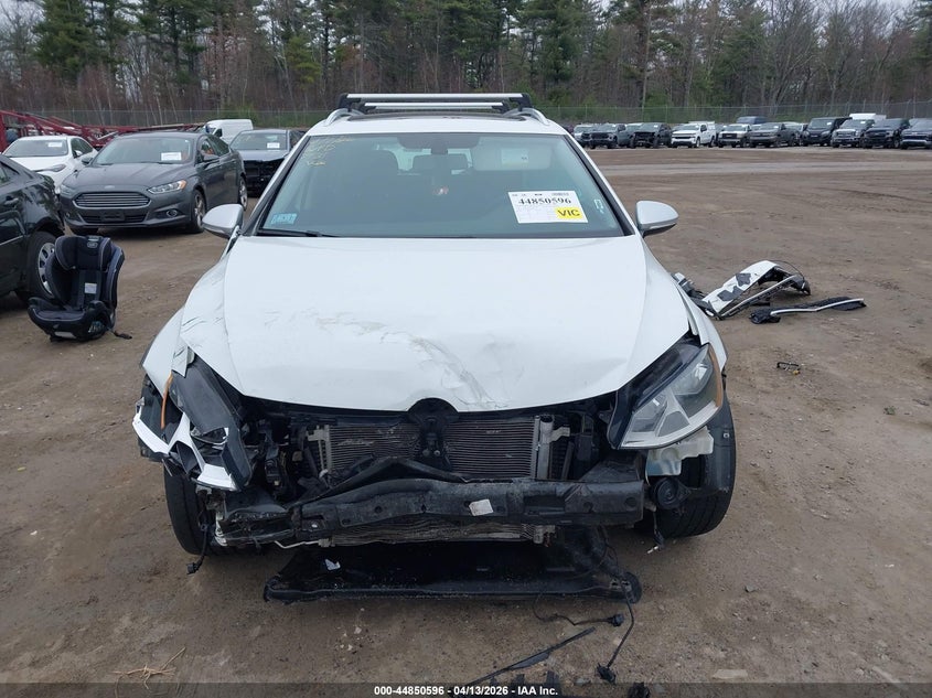 2017 Volkswagen Golf Alltrack Tsi S/Tsi Se/Tsi Sel VIN: 3VWH17AU9HM527731 Lot: 44850596