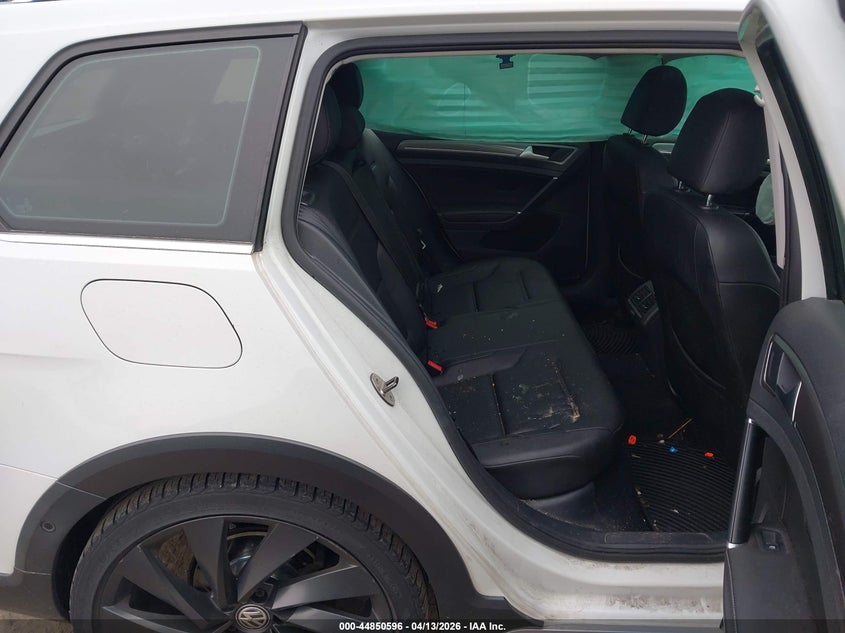 2017 Volkswagen Golf Alltrack Tsi S/Tsi Se/Tsi Sel VIN: 3VWH17AU9HM527731 Lot: 44850596