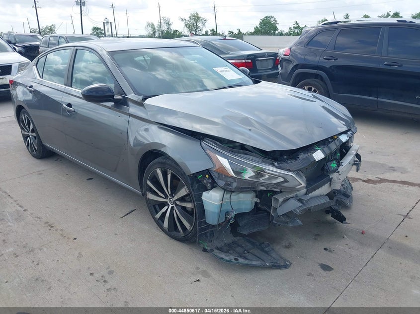 2022 Nissan Altima Sr Fwd