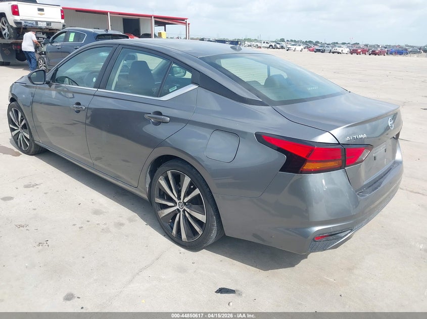 2022 Nissan Altima Sr Fwd