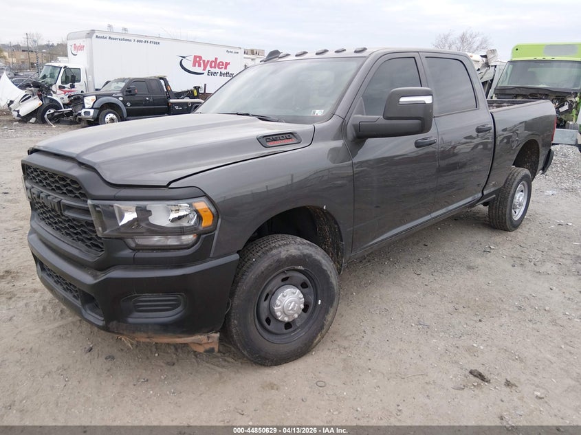 Vin: 3c6ur5cj8rg104065, lot: 45347937, ram 2500 tradesman  4x4 6'4 box 20242