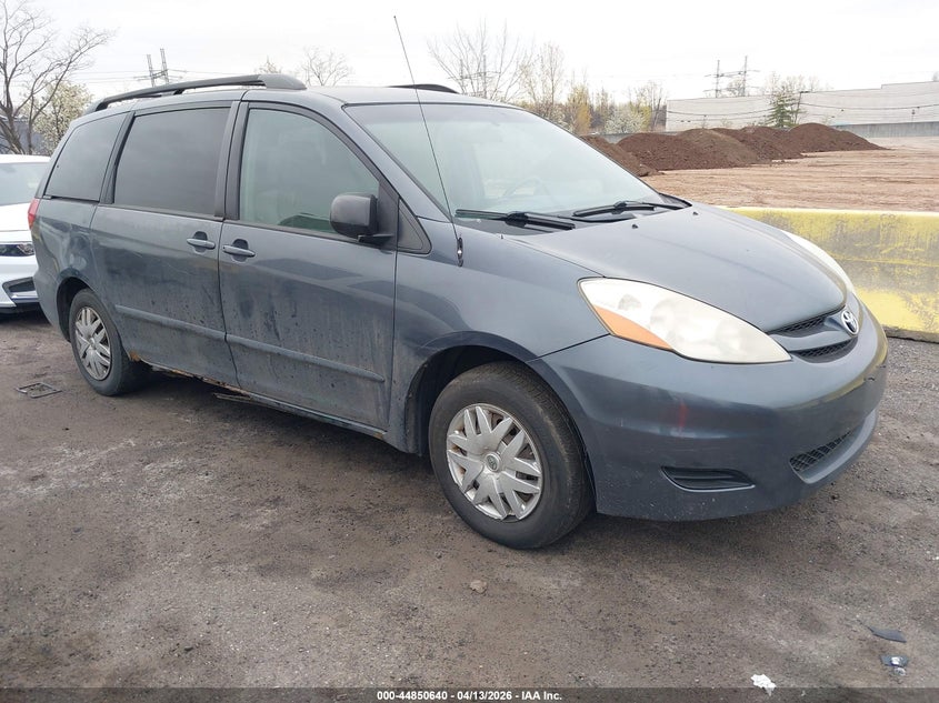 2008 Toyota Sienna Le