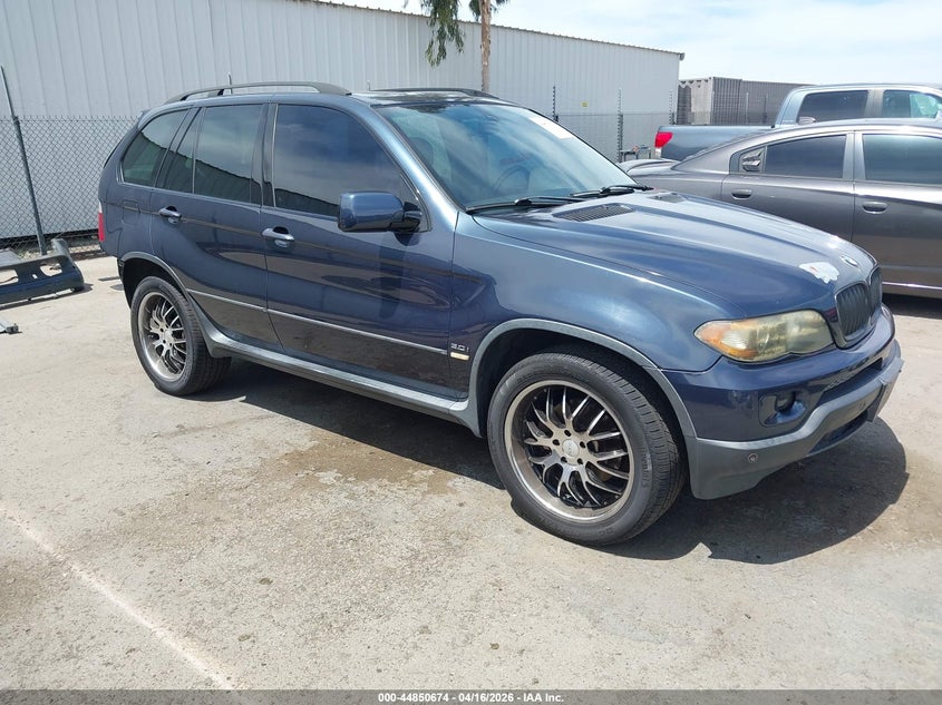 2004 BMW X5 3.0I