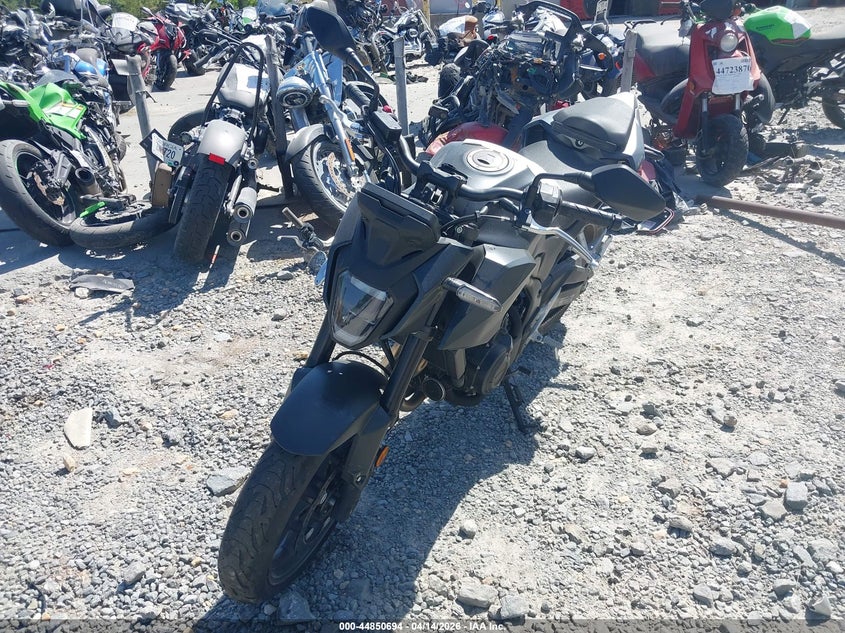 2025 HONDA CB500 auction photo 2