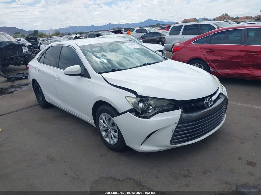 2016 Toyota Camry Le