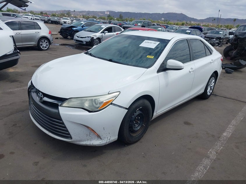 2016 Toyota Camry Le