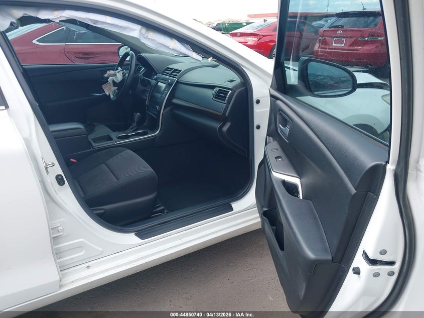 2016 Toyota Camry Le