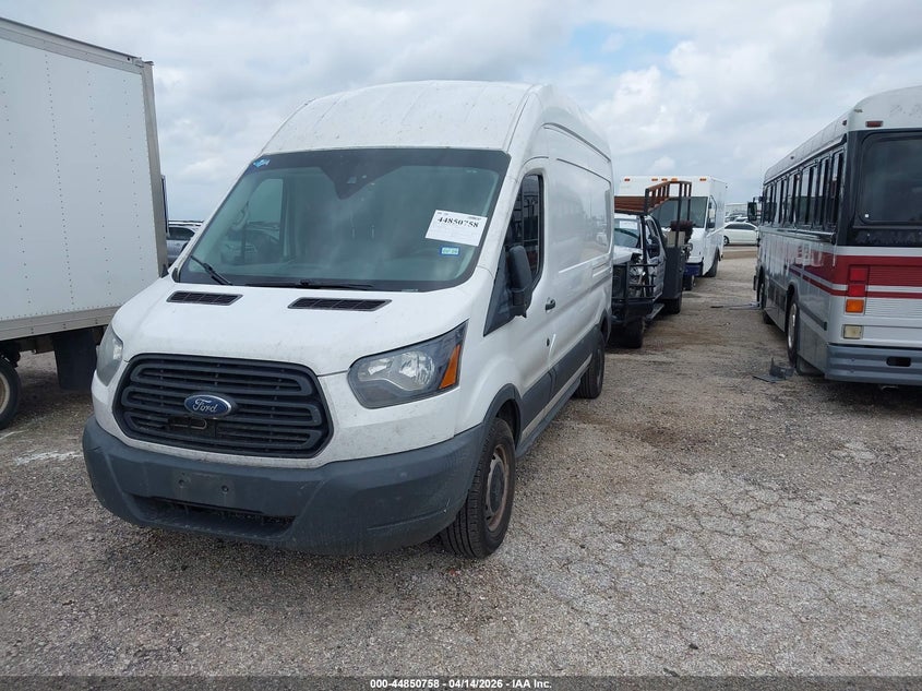 2018 Ford Transit 3.7 -250 white Lot 111044850758 Vin 1FTYR2XM9JKA61916