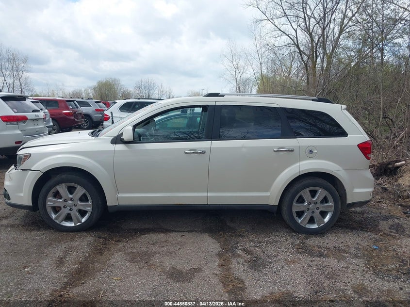 3C4PDCDG7DT557668 2013 Dodge Journey 3.6 Crew white