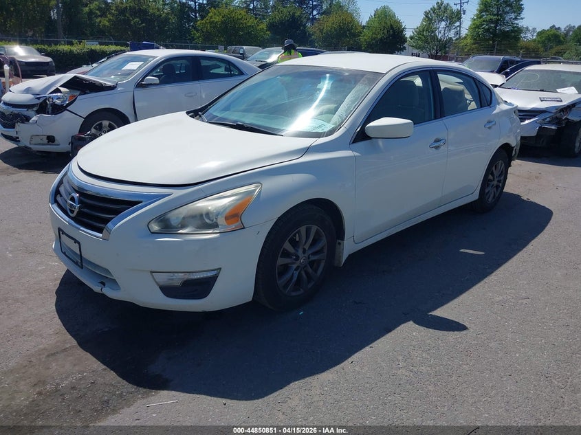 2015 Nissan Altima 2.5 S 1N4AL3AP7FN395546 photo 1