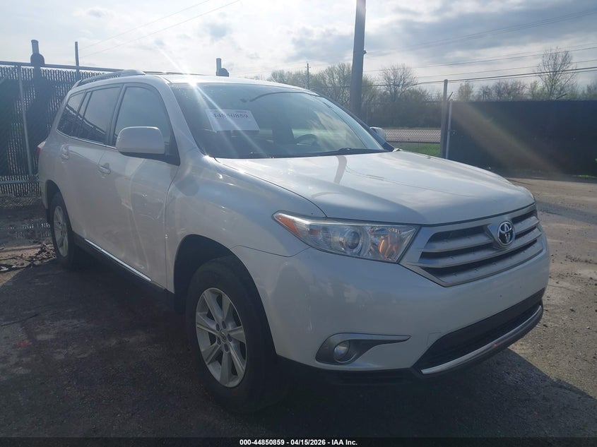 2013 Toyota Highlander Base Plus V6