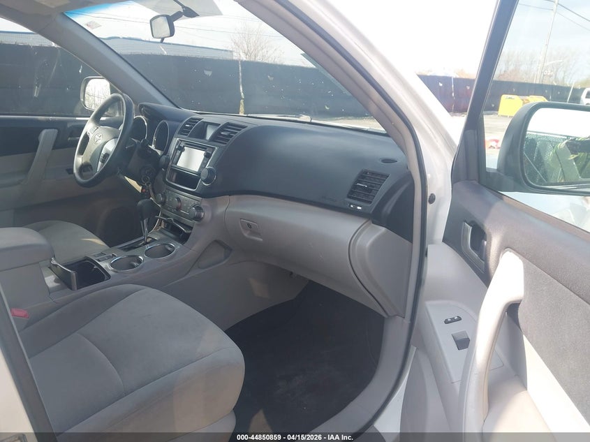 2013 Toyota Highlander Base Plus V6